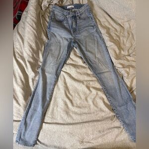 Good American Light Blue Skinny Jeans